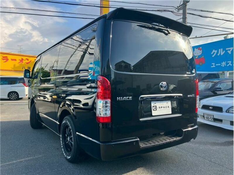HIACE VAN