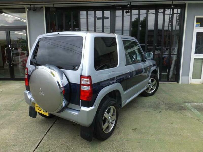 PAJERO MINI