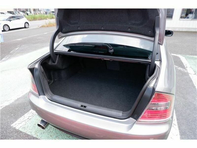 LEGACY B4