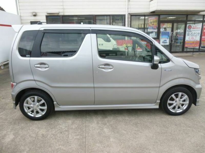 WAGON R