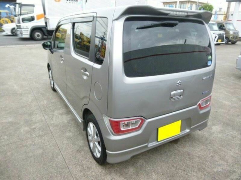 WAGON R