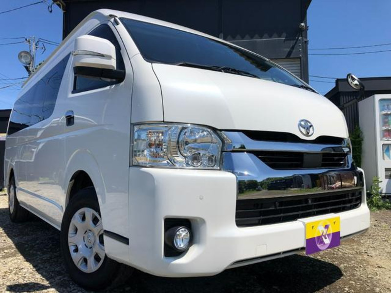 HIACE VAN