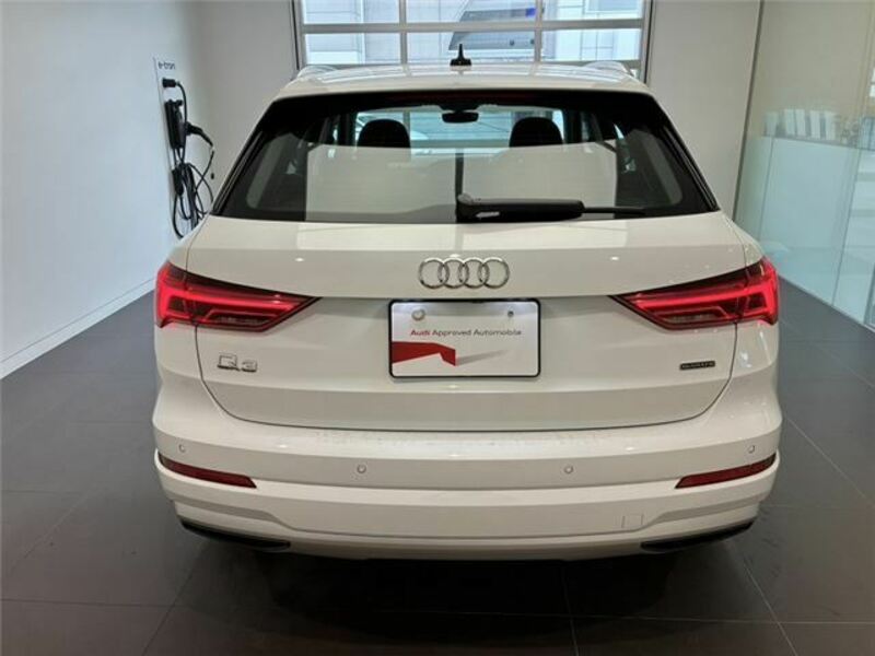 Q3