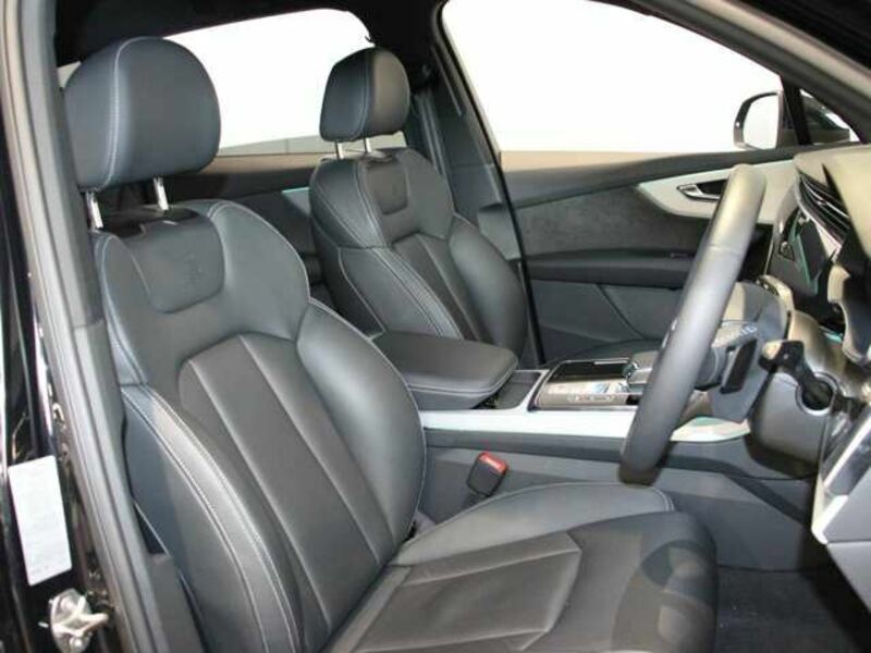 Q7