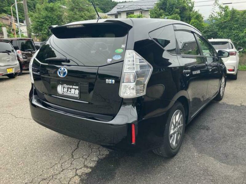 PRIUS ALPHA