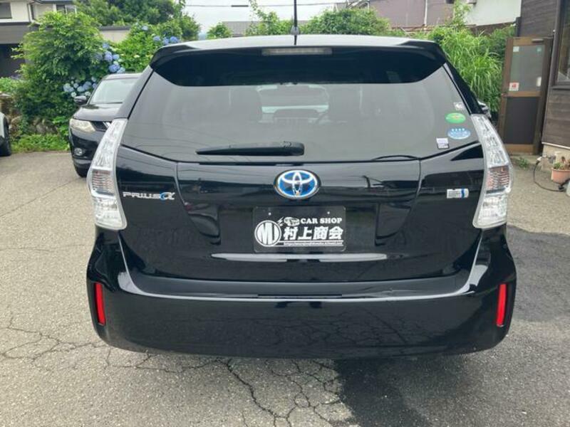 PRIUS ALPHA