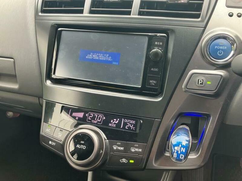 PRIUS ALPHA