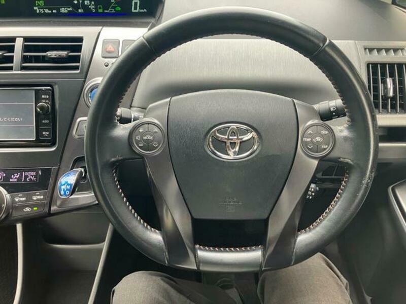 PRIUS ALPHA