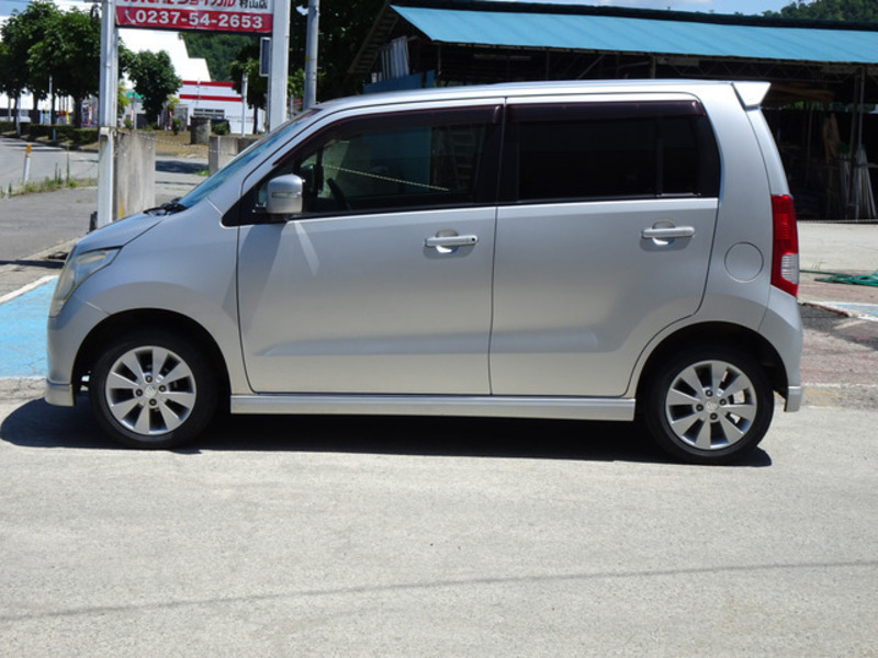 WAGON R