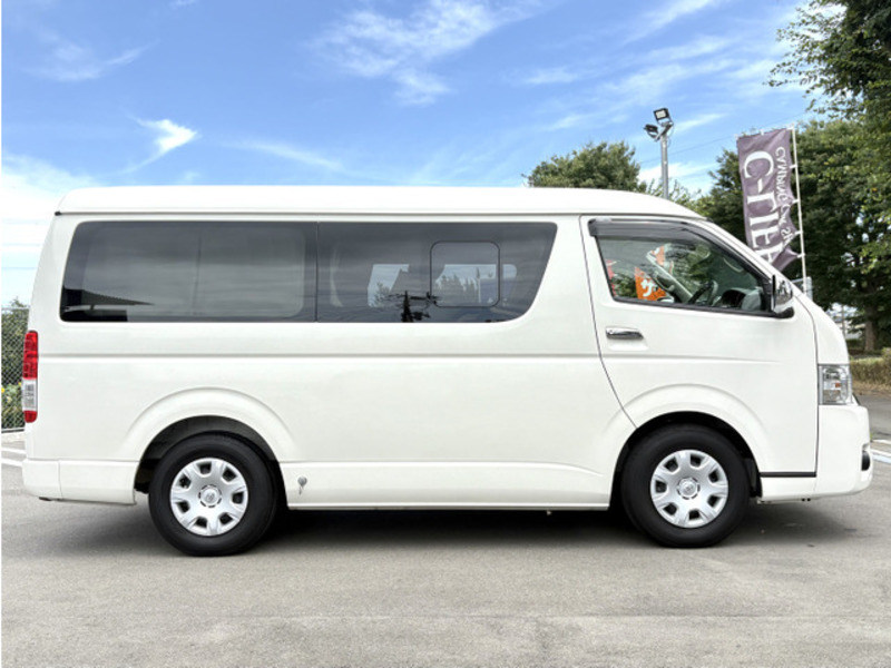 HIACE