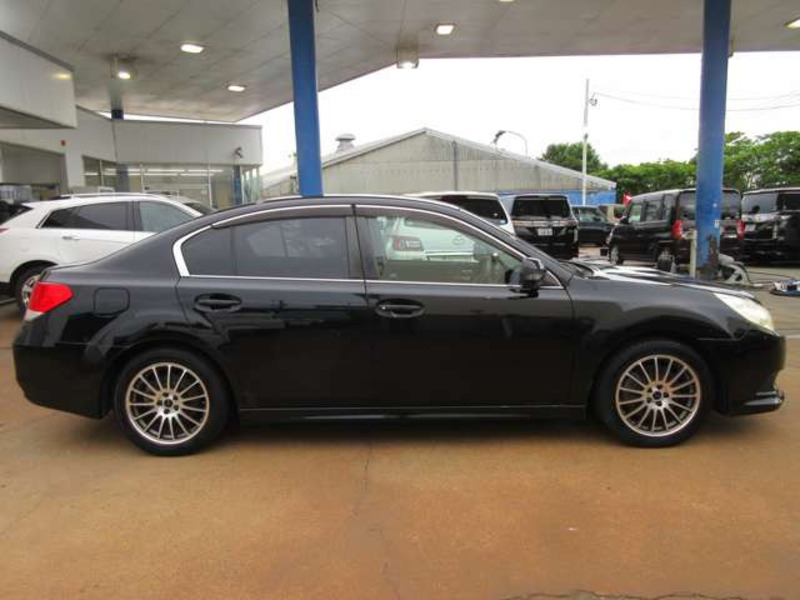LEGACY B4