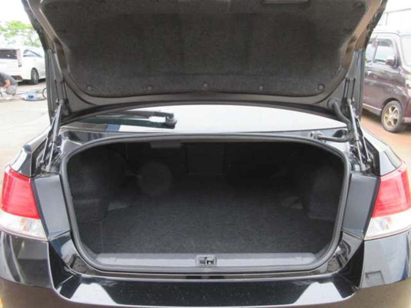 LEGACY B4