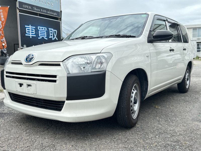 TOYOTA PROBOX VAN