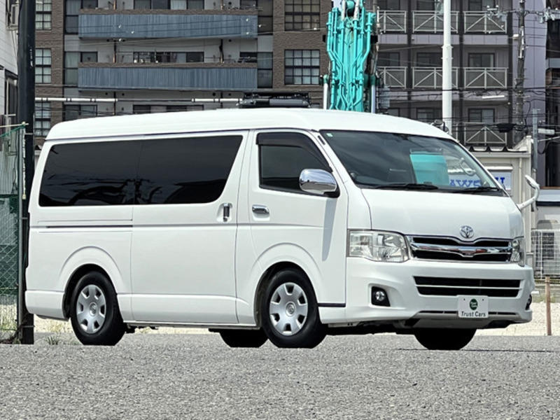 HIACE
