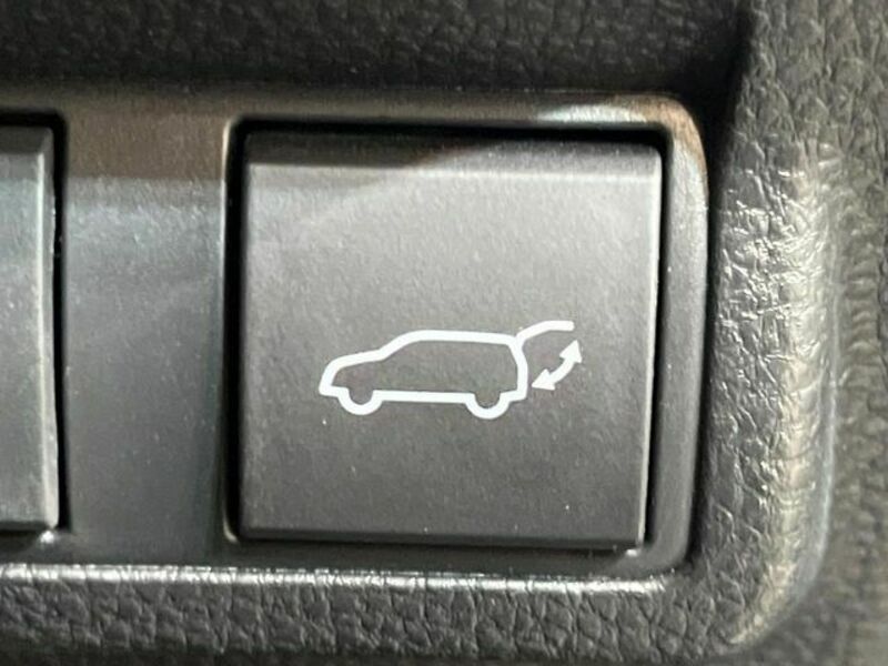 COROLLA CROSS