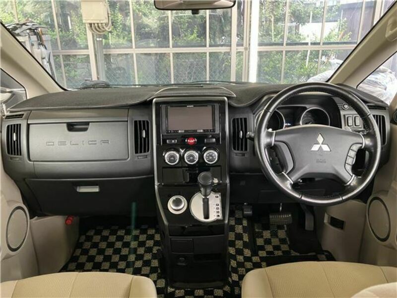 DELICA D5