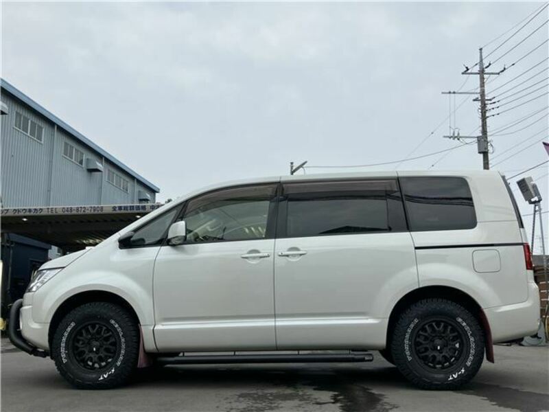 DELICA D5