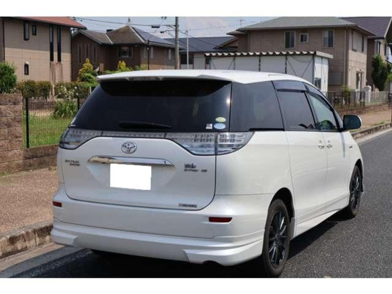 ESTIMA HYBRID
