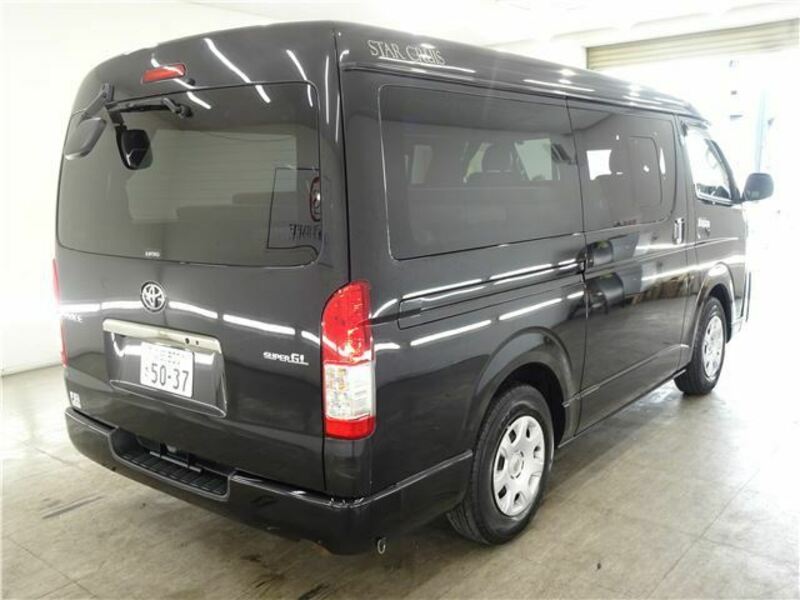 HIACE VAN