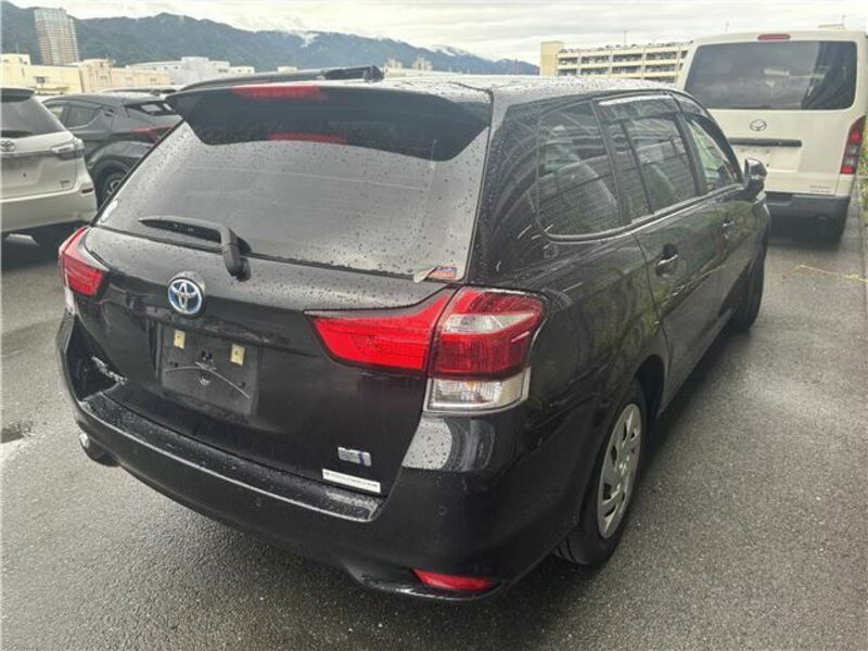 COROLLA FIELDER