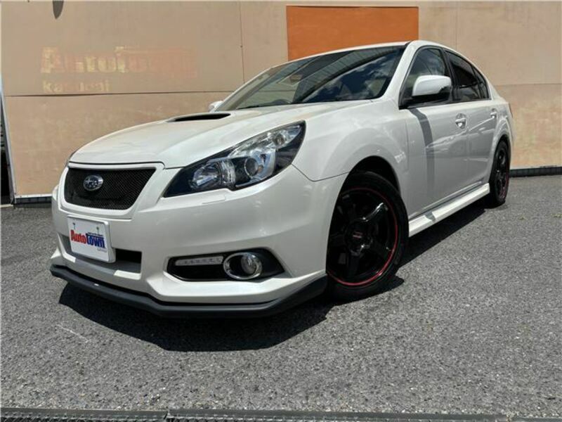 SUBARU LEGACY B4