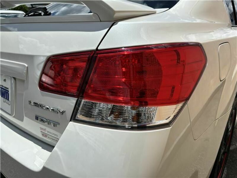 LEGACY B4