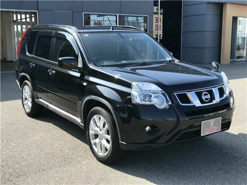 X-TRAIL