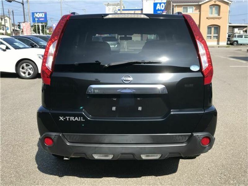 X-TRAIL