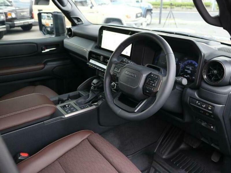 LAND CRUISER 250
