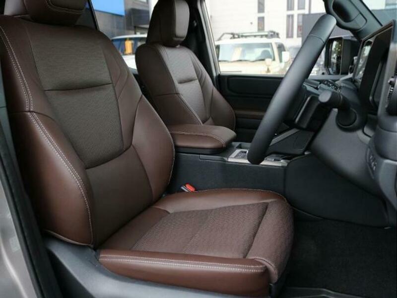 LAND CRUISER 250