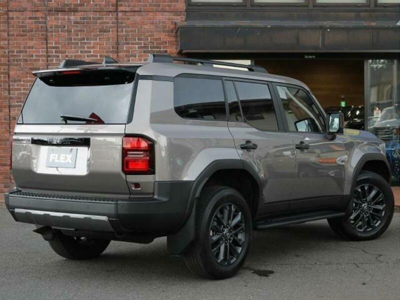 LAND CRUISER 250