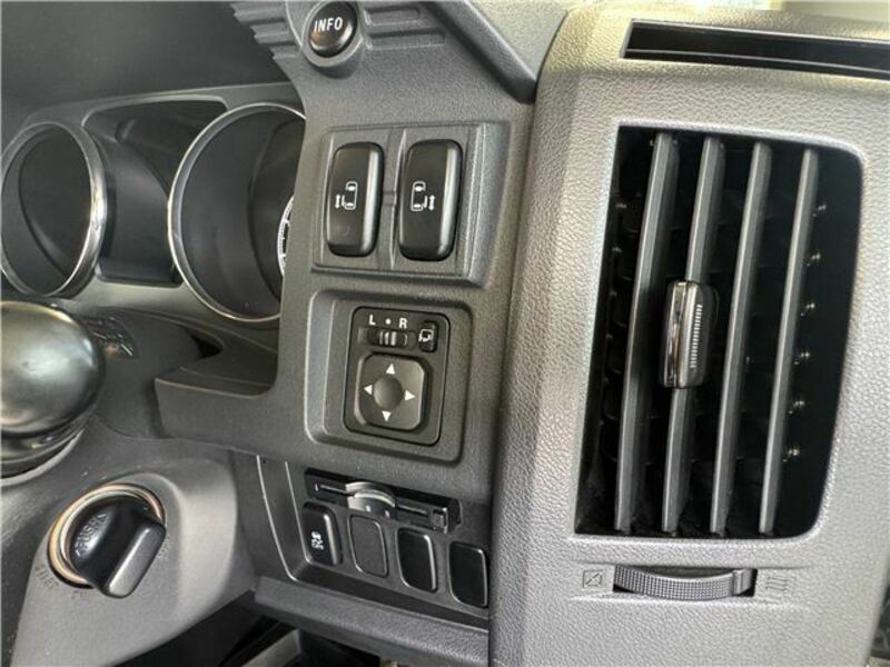 DELICA D5