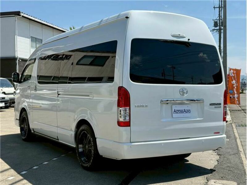 HIACE