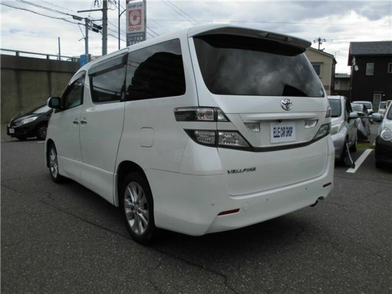 VELLFIRE