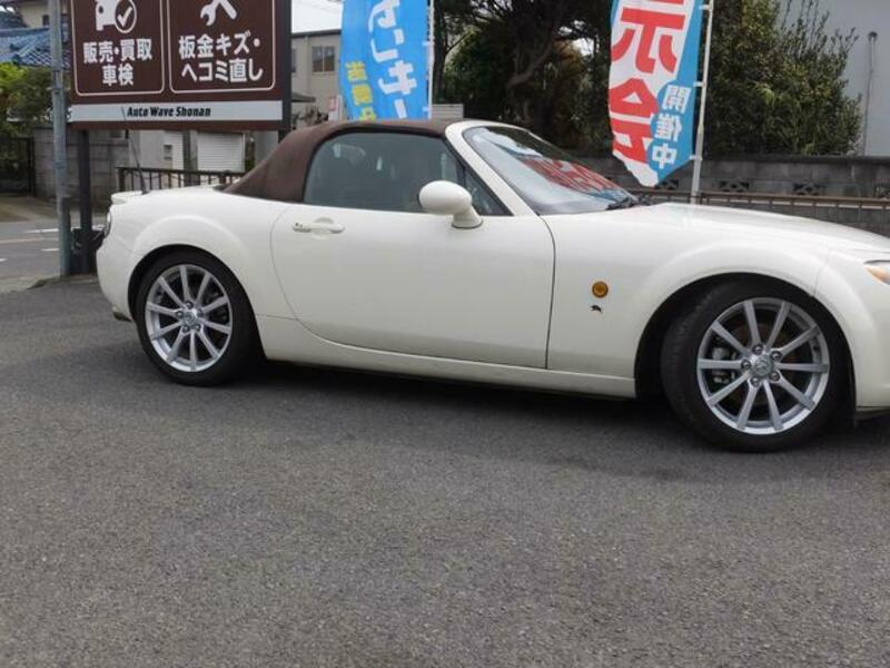 ROADSTER