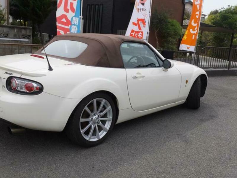 ROADSTER