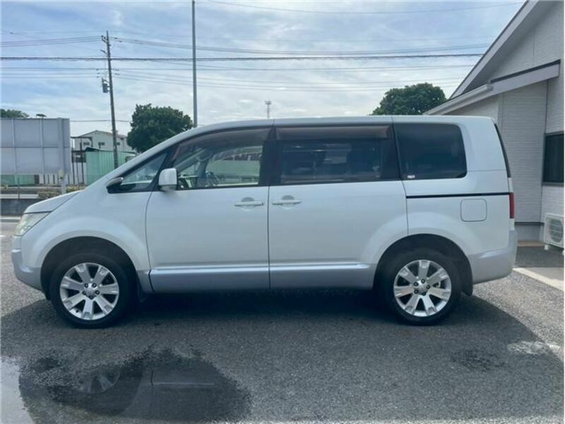 DELICA D5