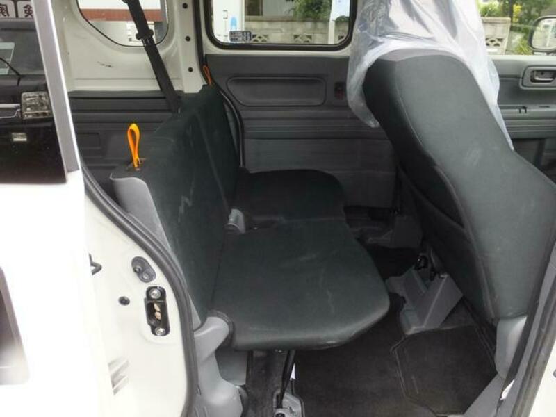 N-VAN