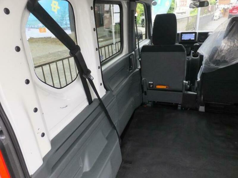 N-VAN