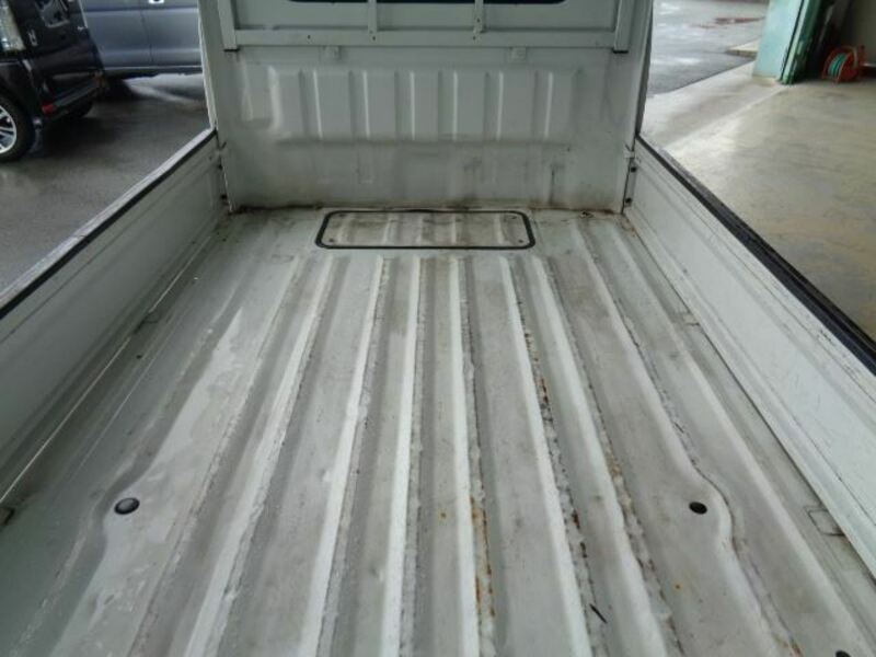 MINICAB TRUCK