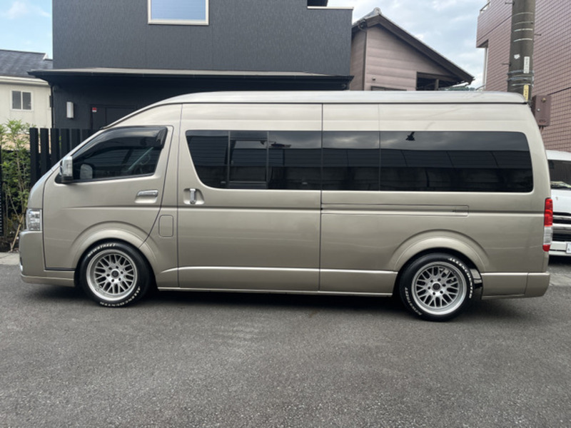 HIACE