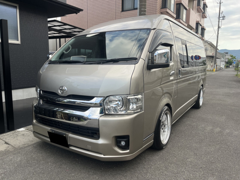HIACE