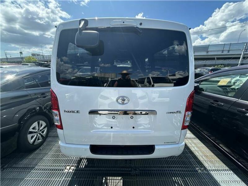 HIACE VAN