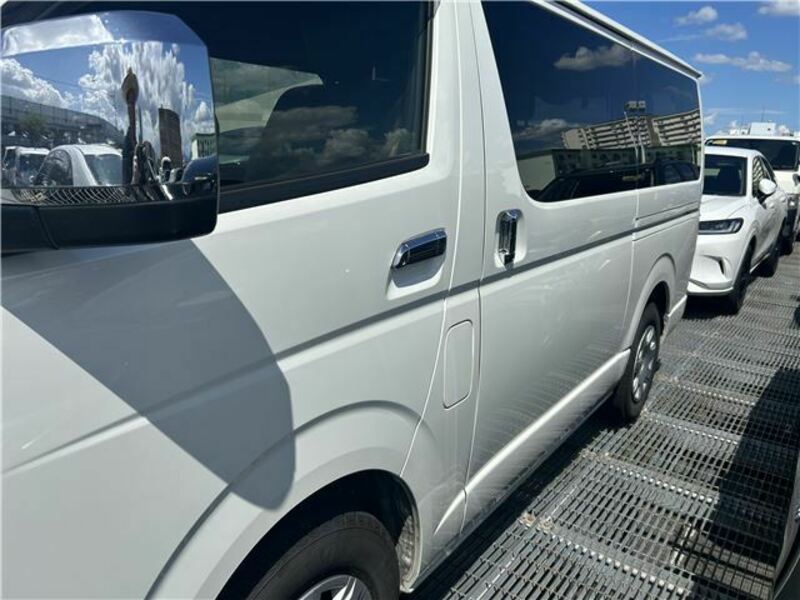 HIACE VAN