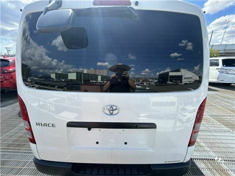 HIACE VAN