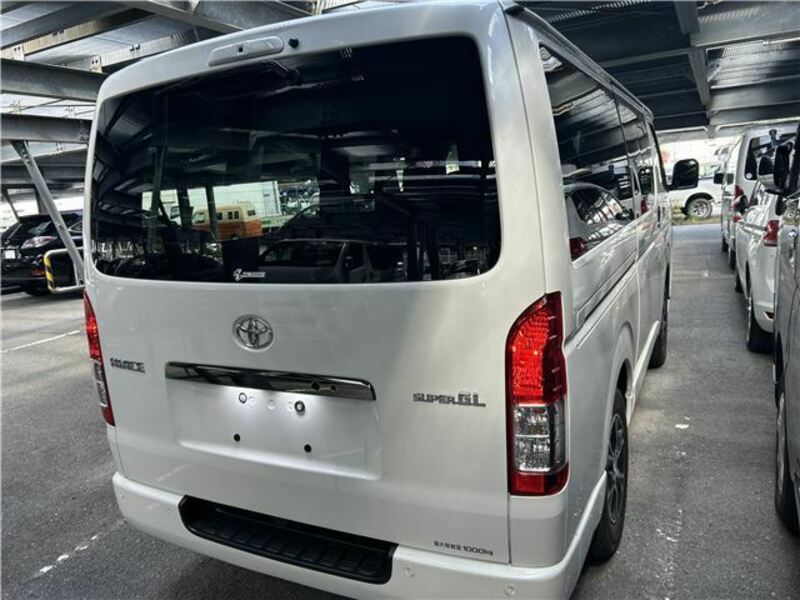 HIACE VAN