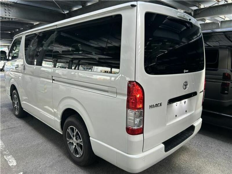 HIACE VAN