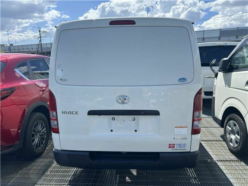 HIACE VAN