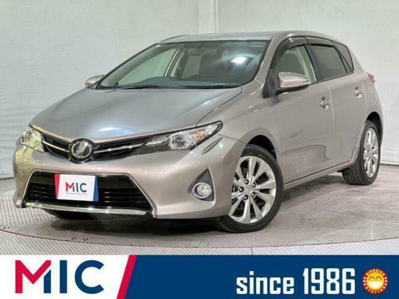 TOYOTA AURIS