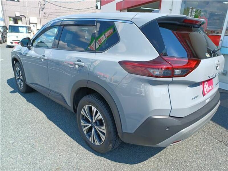 X-TRAIL